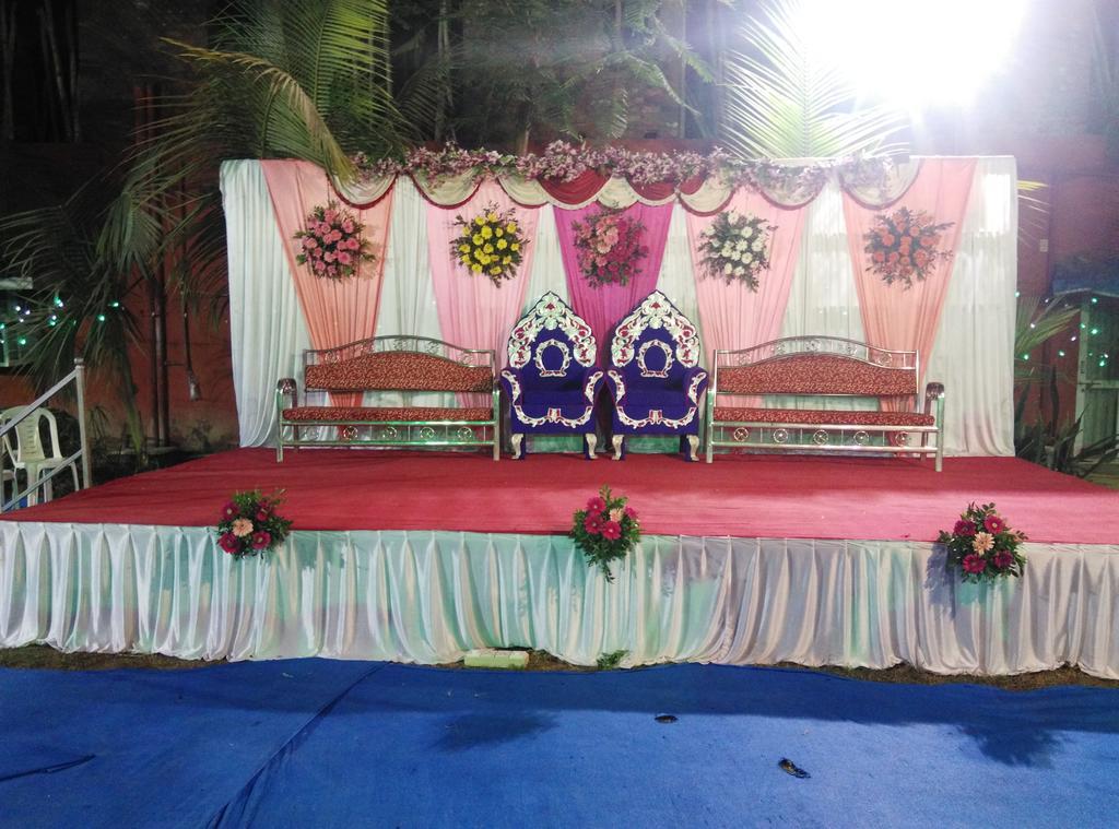 Royal Hotel Ahmedabad Luaran gambar