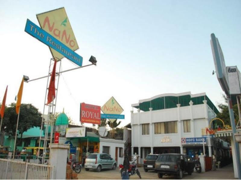 Royal Hotel Ahmedabad Luaran gambar